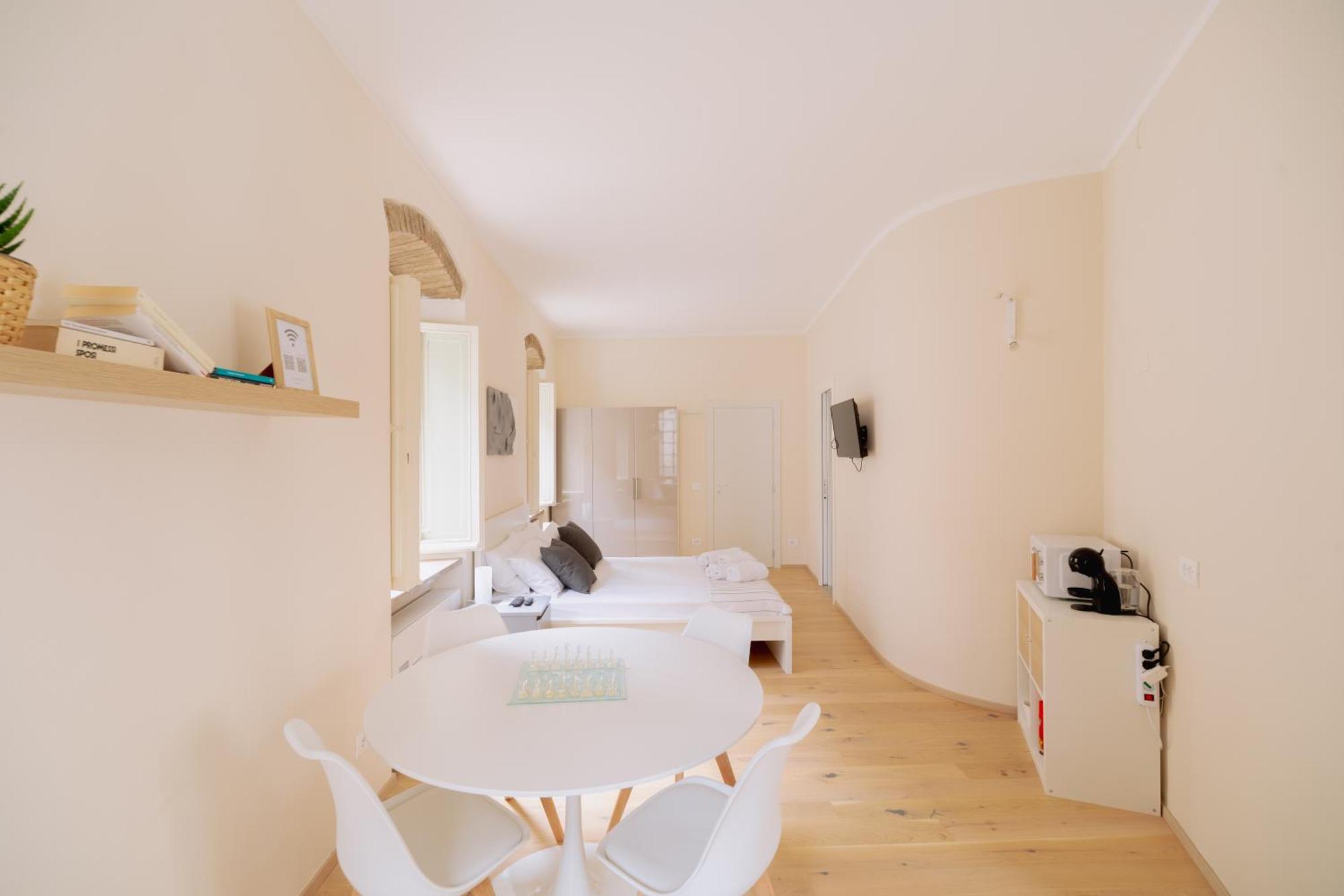 Suite Comunicanti, Tra Antico E Moderno Assisi Exterior foto