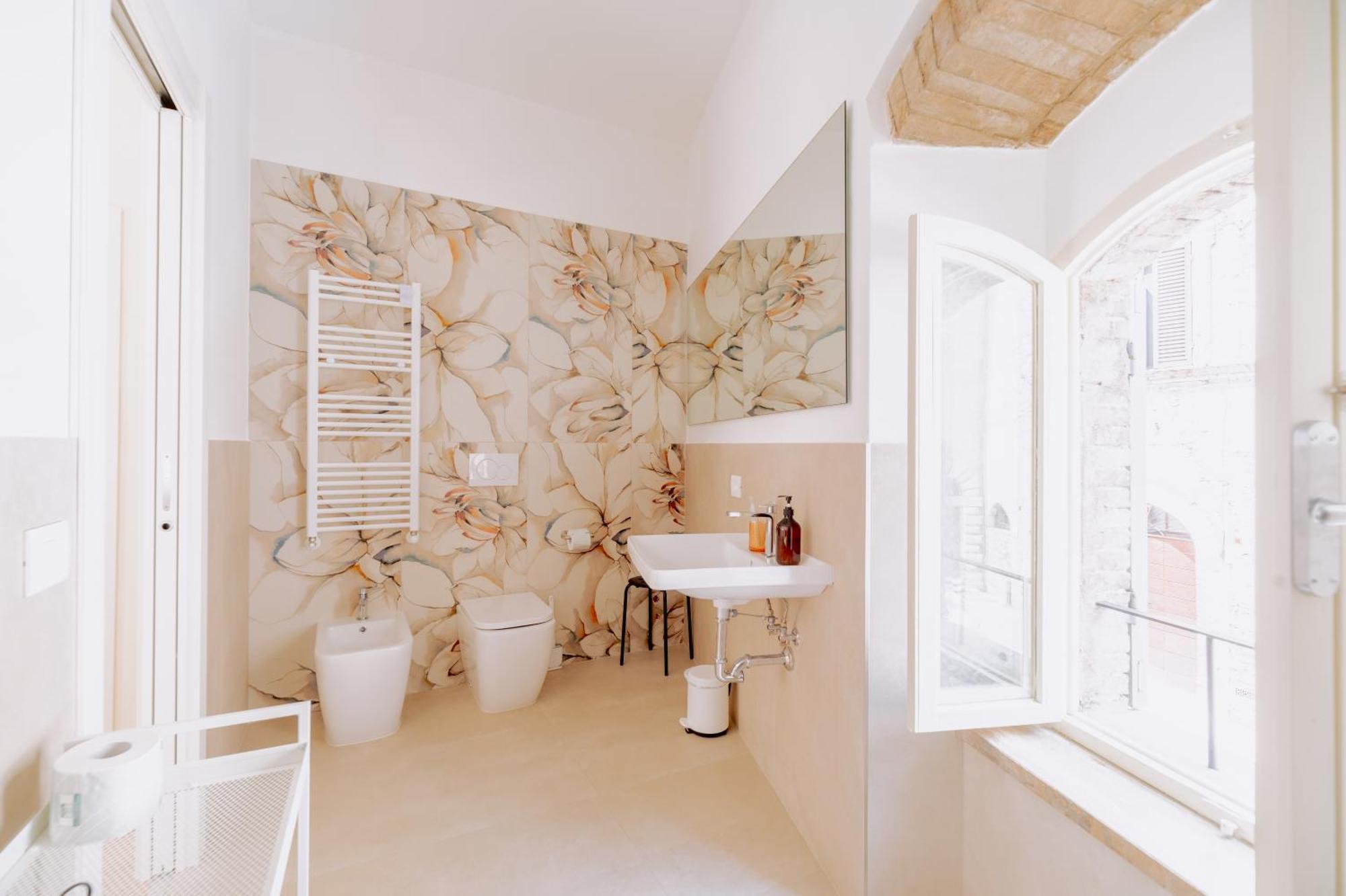 Suite Comunicanti, Tra Antico E Moderno Assisi Exterior foto
